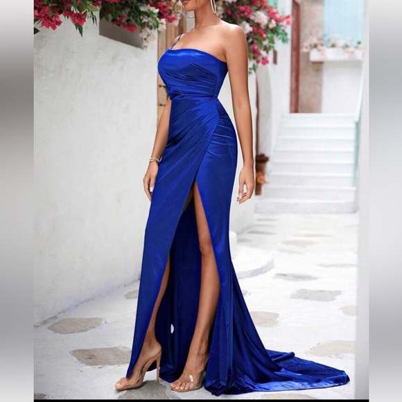 SHEIN Dresses & Skirts - SHEIN Love and Lemonade One Shoulder Formal Dress